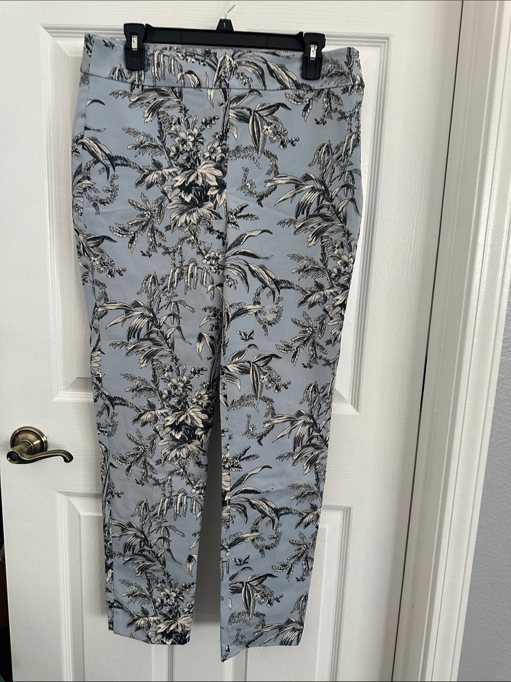 Talbots Light Blue Floral Print Slim Pants